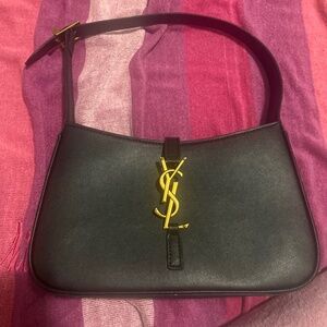 Saint Laurent Ysl  Le 5 A 7 hobo bag